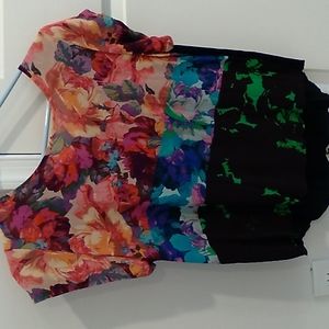 Floral Artelier by Nicole Miller cap sleeve top